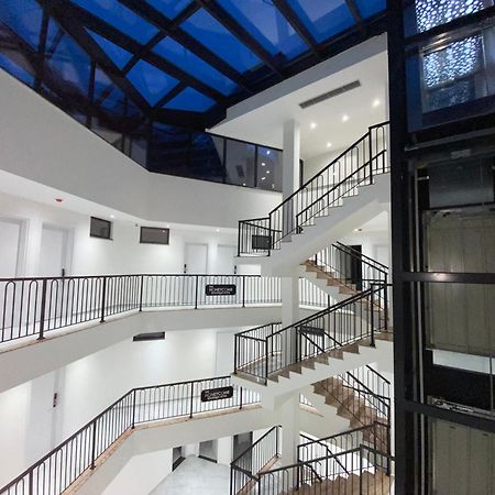 The Honeycomb Boutique Hotel Голем Екстер'єр фото