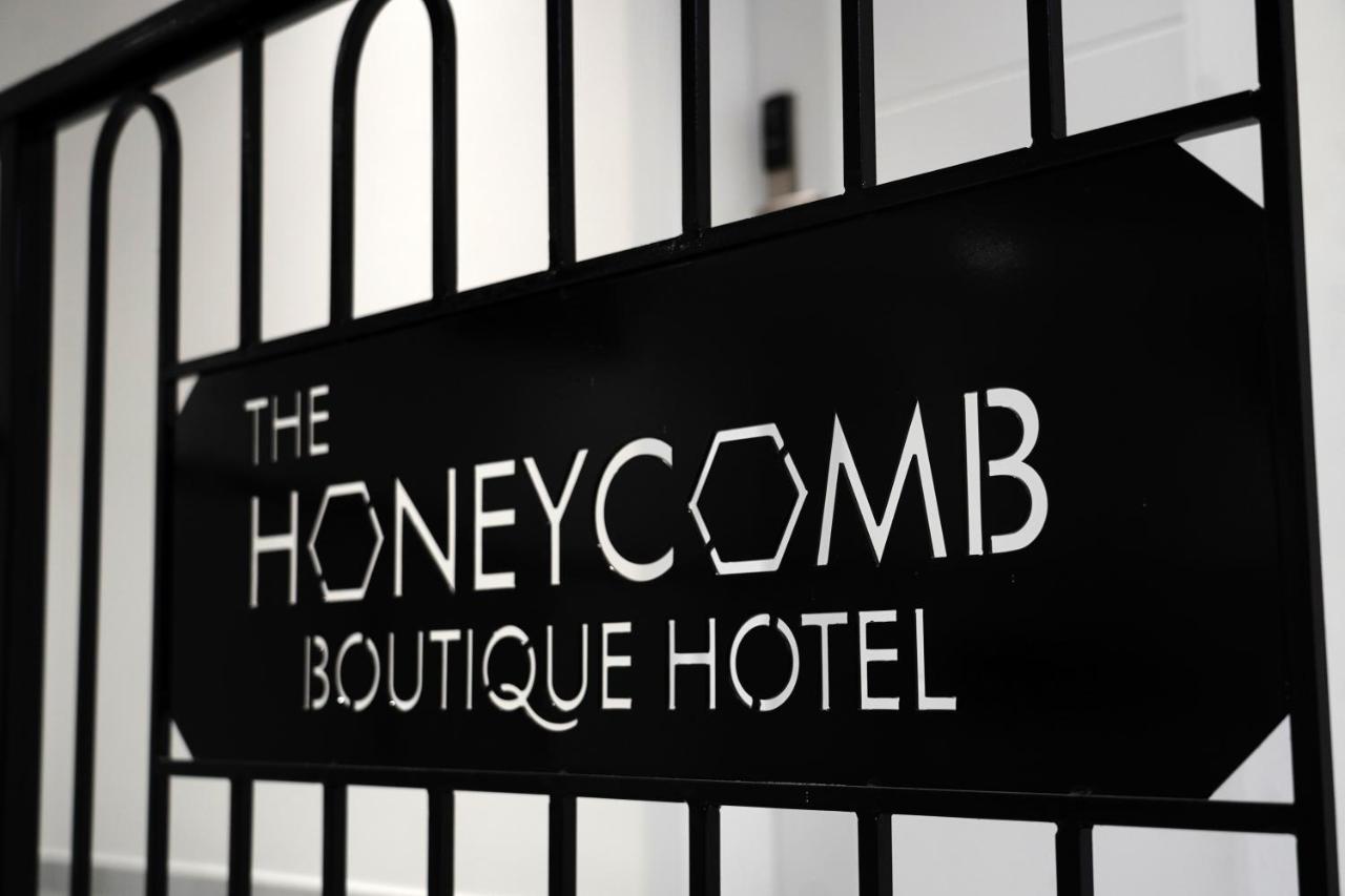 The Honeycomb Boutique Hotel Голем Екстер'єр фото