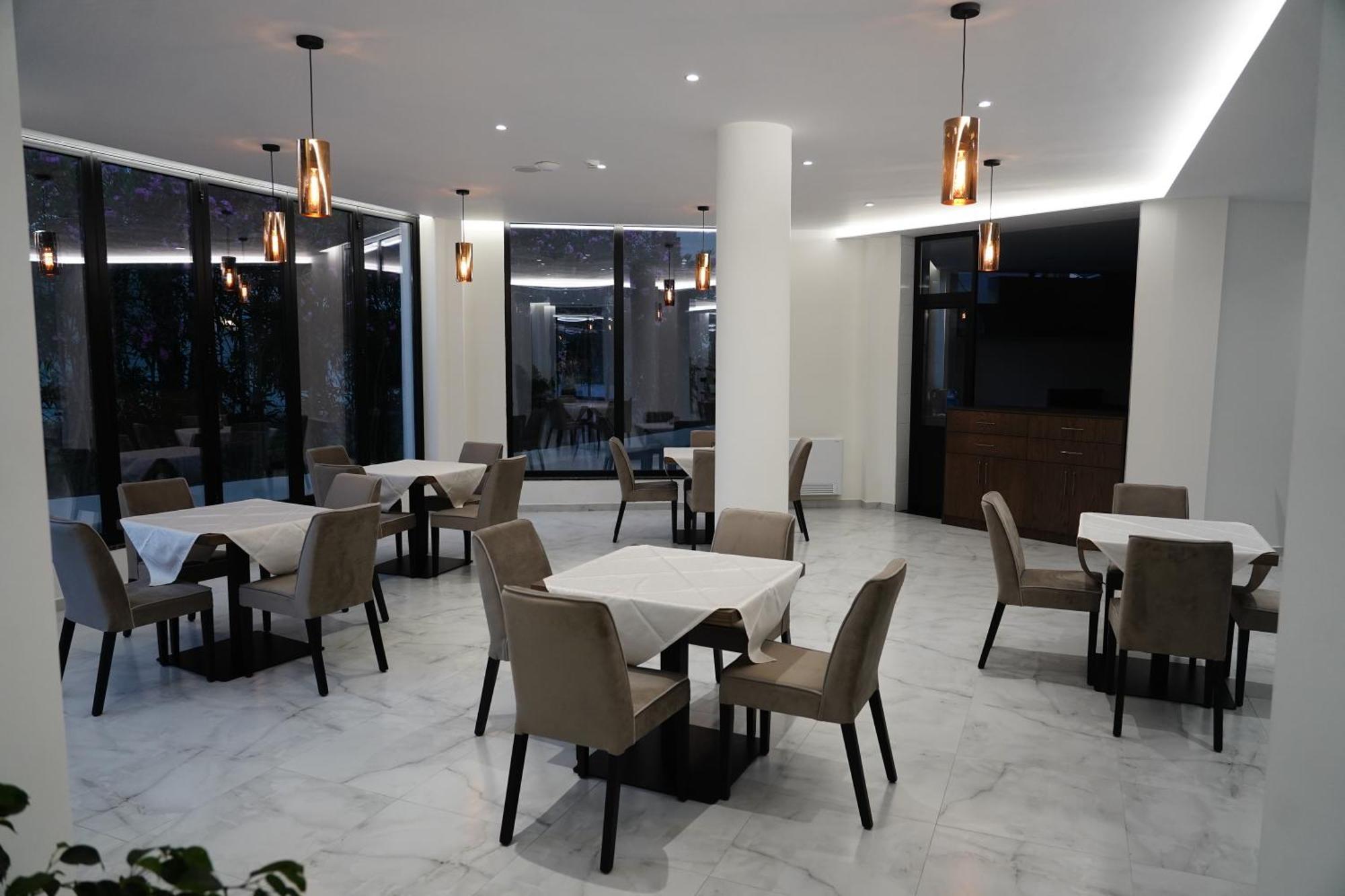 The Honeycomb Boutique Hotel Голем Екстер'єр фото