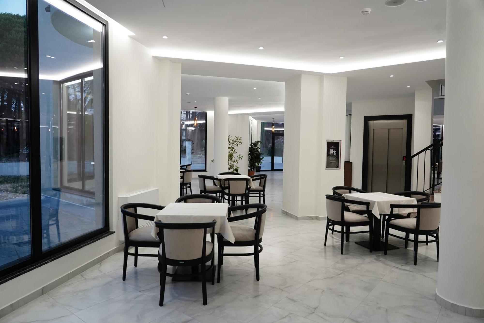 The Honeycomb Boutique Hotel Голем Екстер'єр фото
