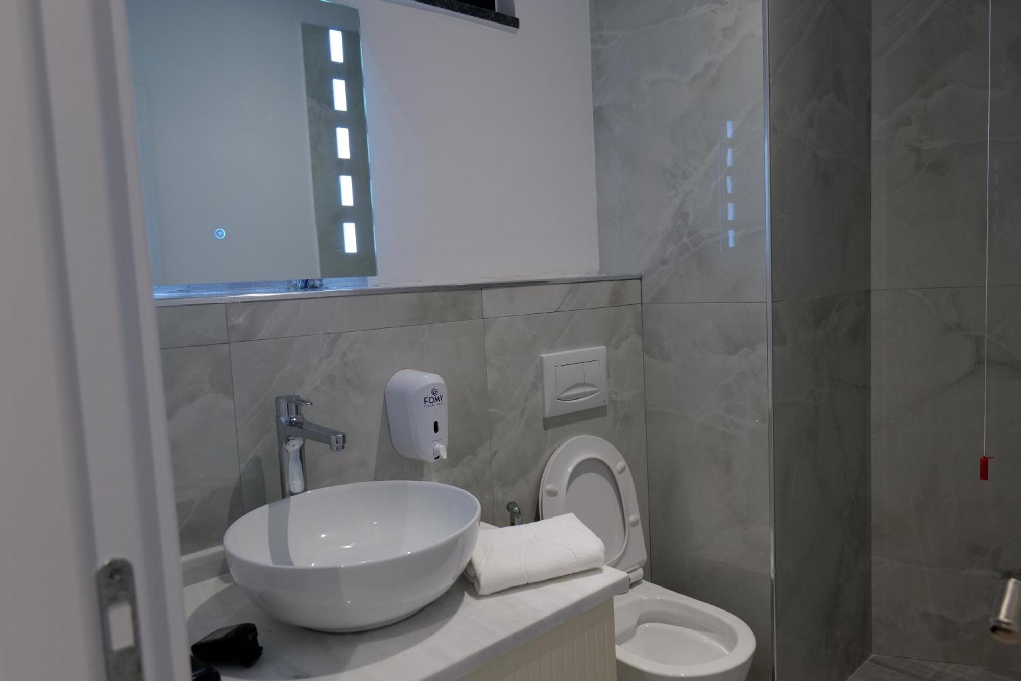 The Honeycomb Boutique Hotel Голем Екстер'єр фото