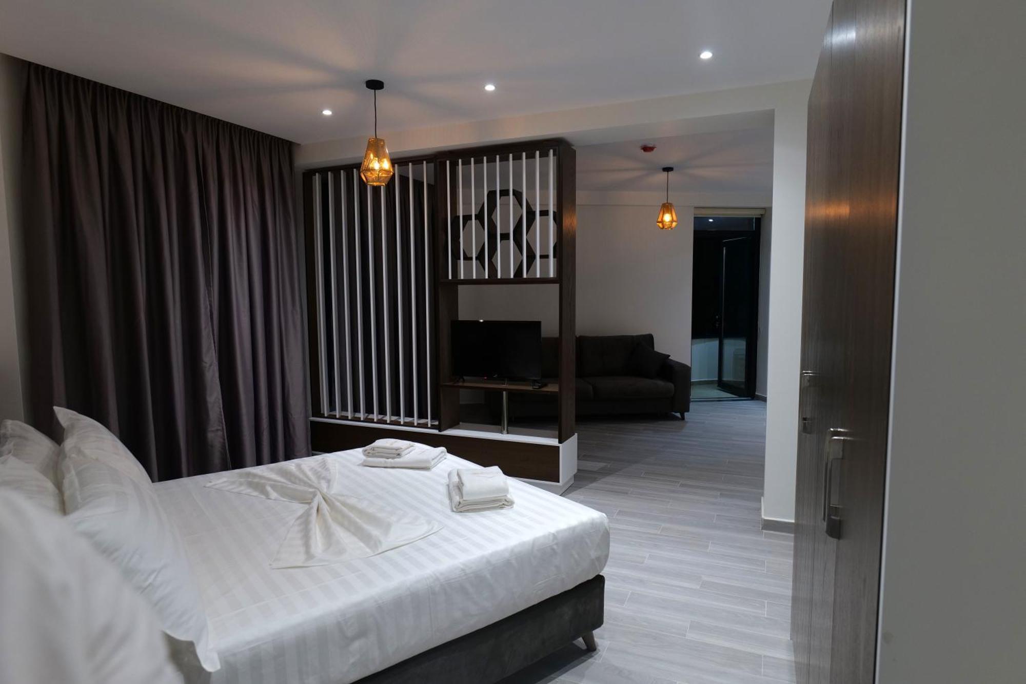 The Honeycomb Boutique Hotel Голем Екстер'єр фото