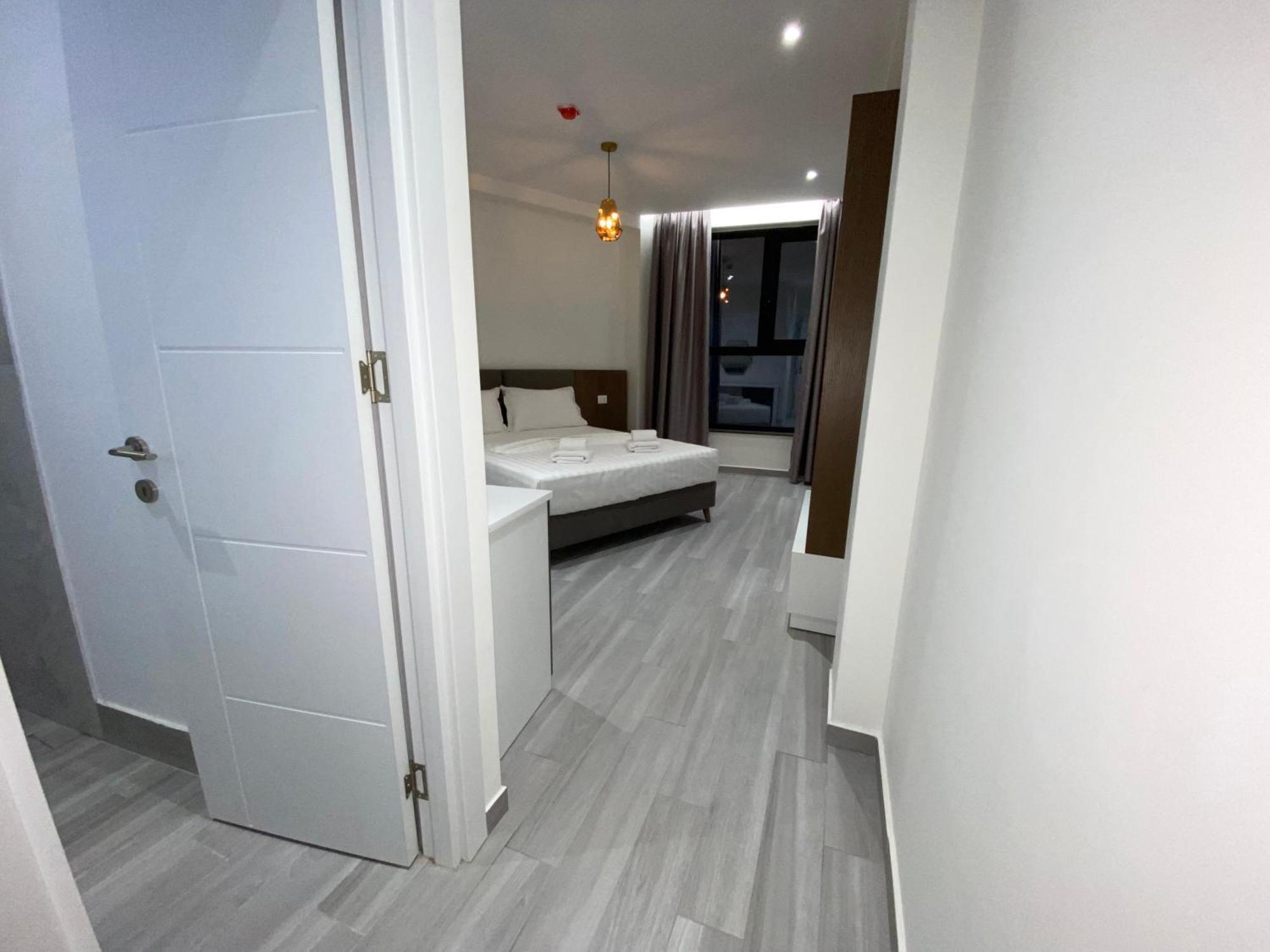 The Honeycomb Boutique Hotel Голем Екстер'єр фото