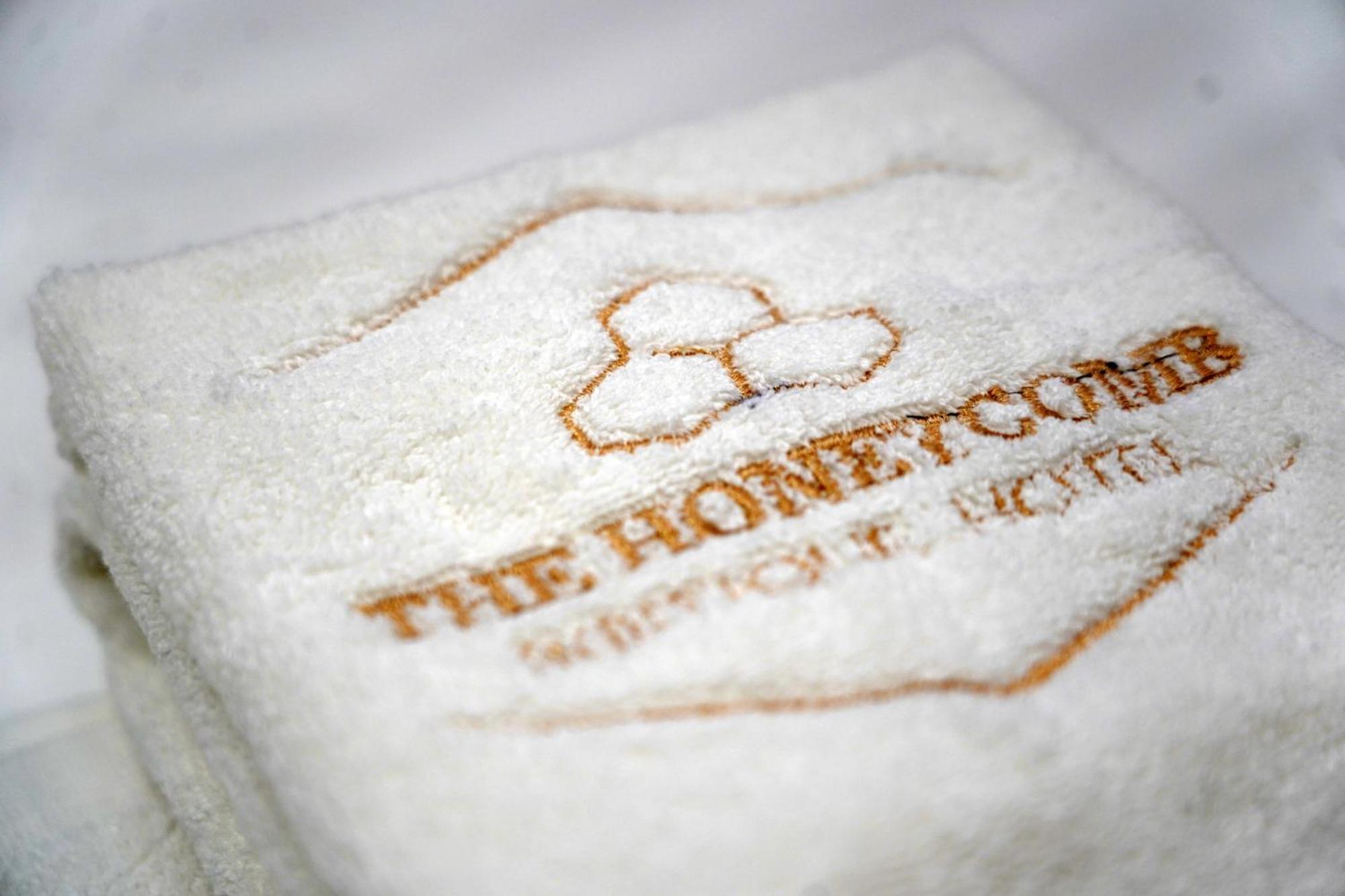 The Honeycomb Boutique Hotel Голем Екстер'єр фото