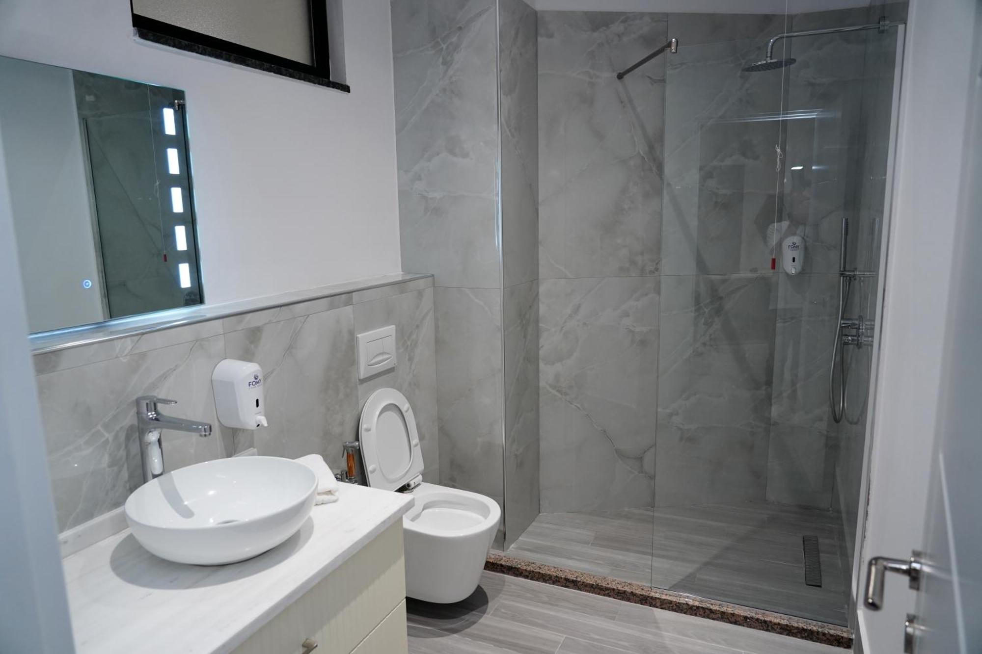 The Honeycomb Boutique Hotel Голем Екстер'єр фото
