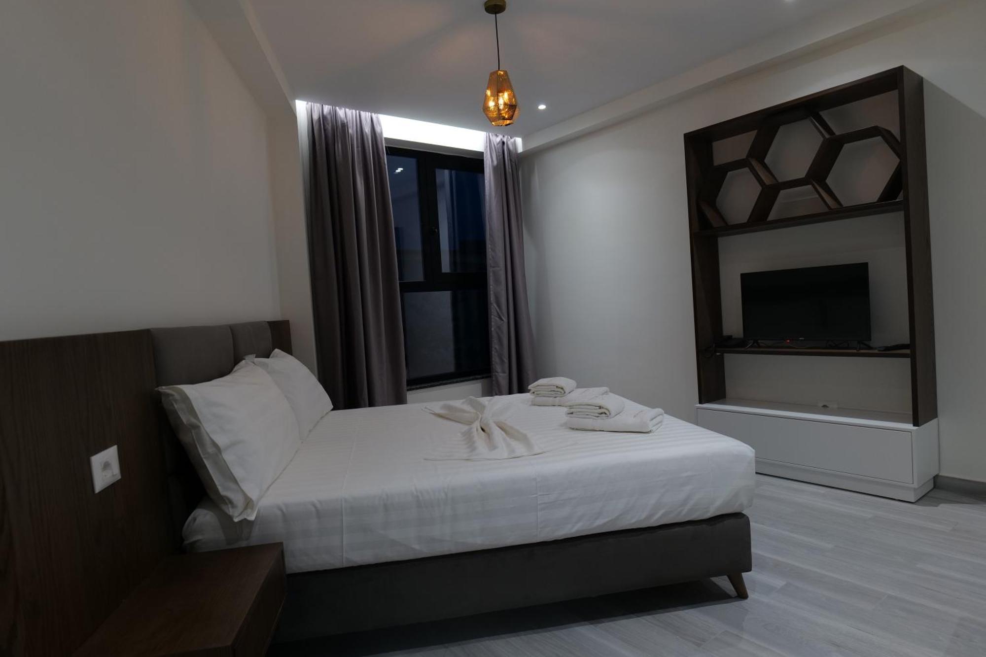 The Honeycomb Boutique Hotel Голем Екстер'єр фото