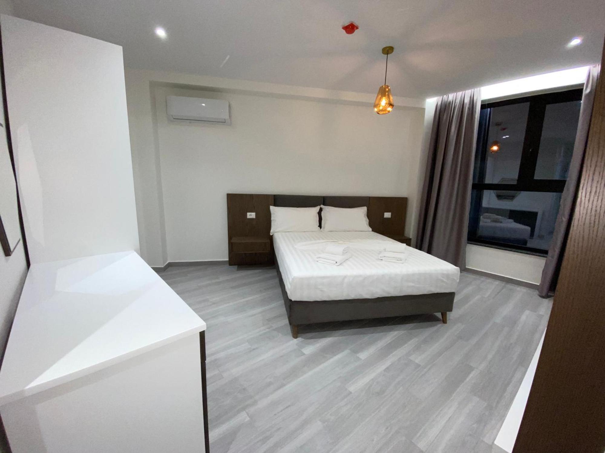 The Honeycomb Boutique Hotel Голем Екстер'єр фото